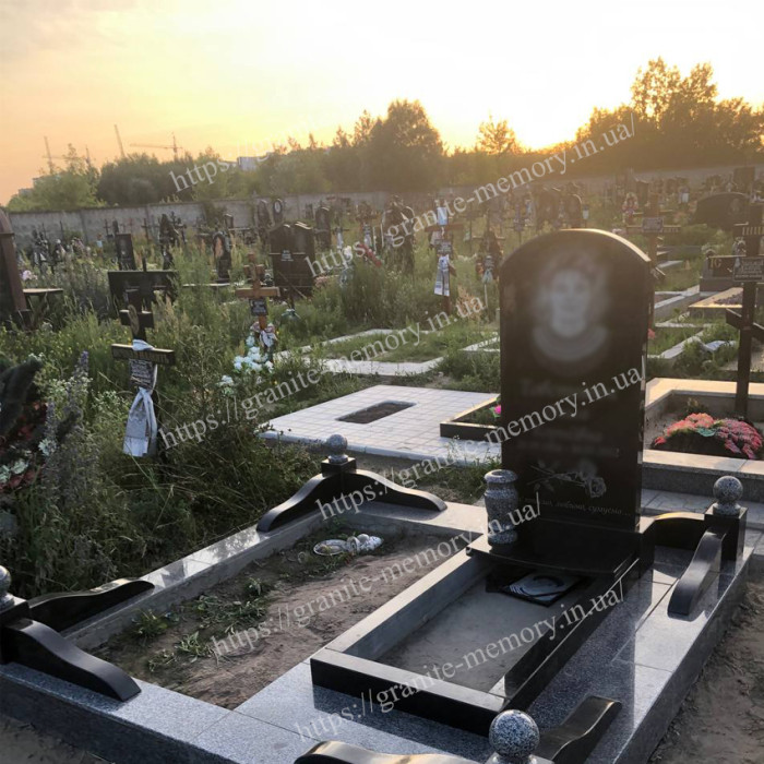 Гранітний пам’ятник одинарний А6